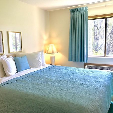Americas Best Value Inn & Suites - Bluffton Esterno foto