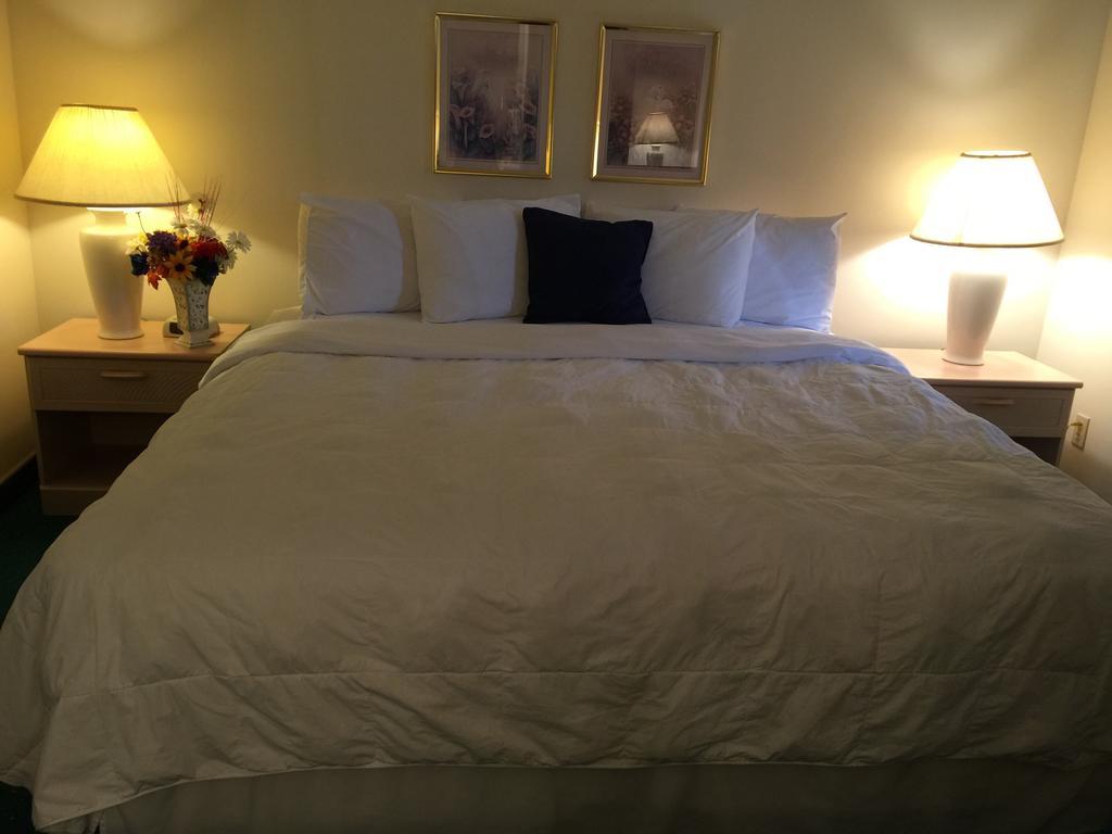 Americas Best Value Inn & Suites - Bluffton Esterno foto