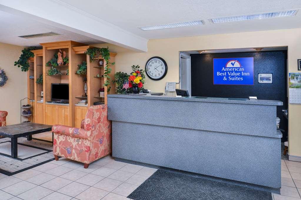 Americas Best Value Inn & Suites - Bluffton Interno foto