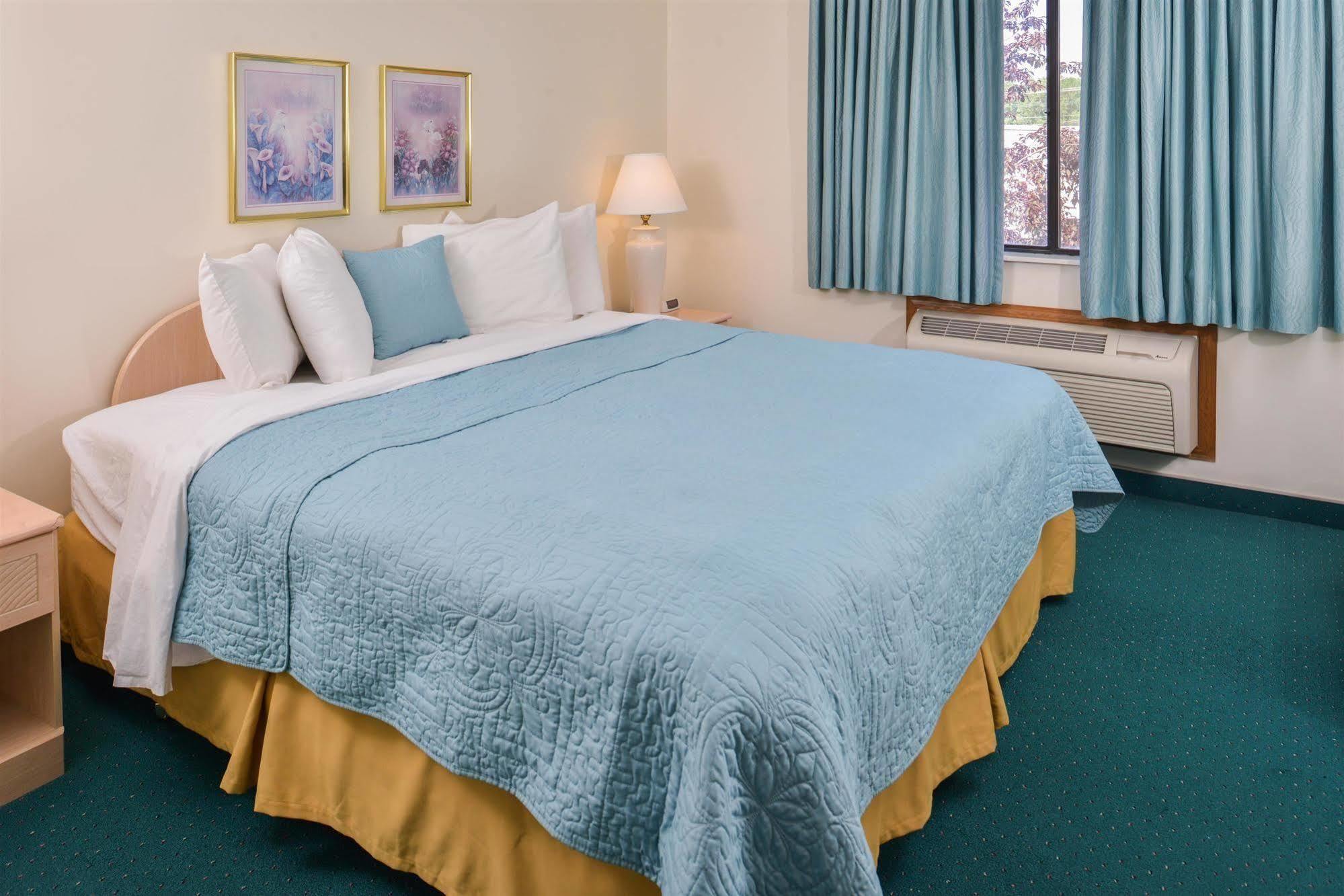 Americas Best Value Inn & Suites - Bluffton Esterno foto