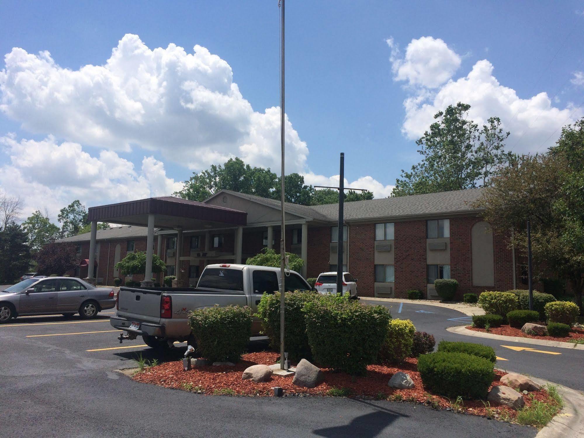 Americas Best Value Inn & Suites - Bluffton Esterno foto