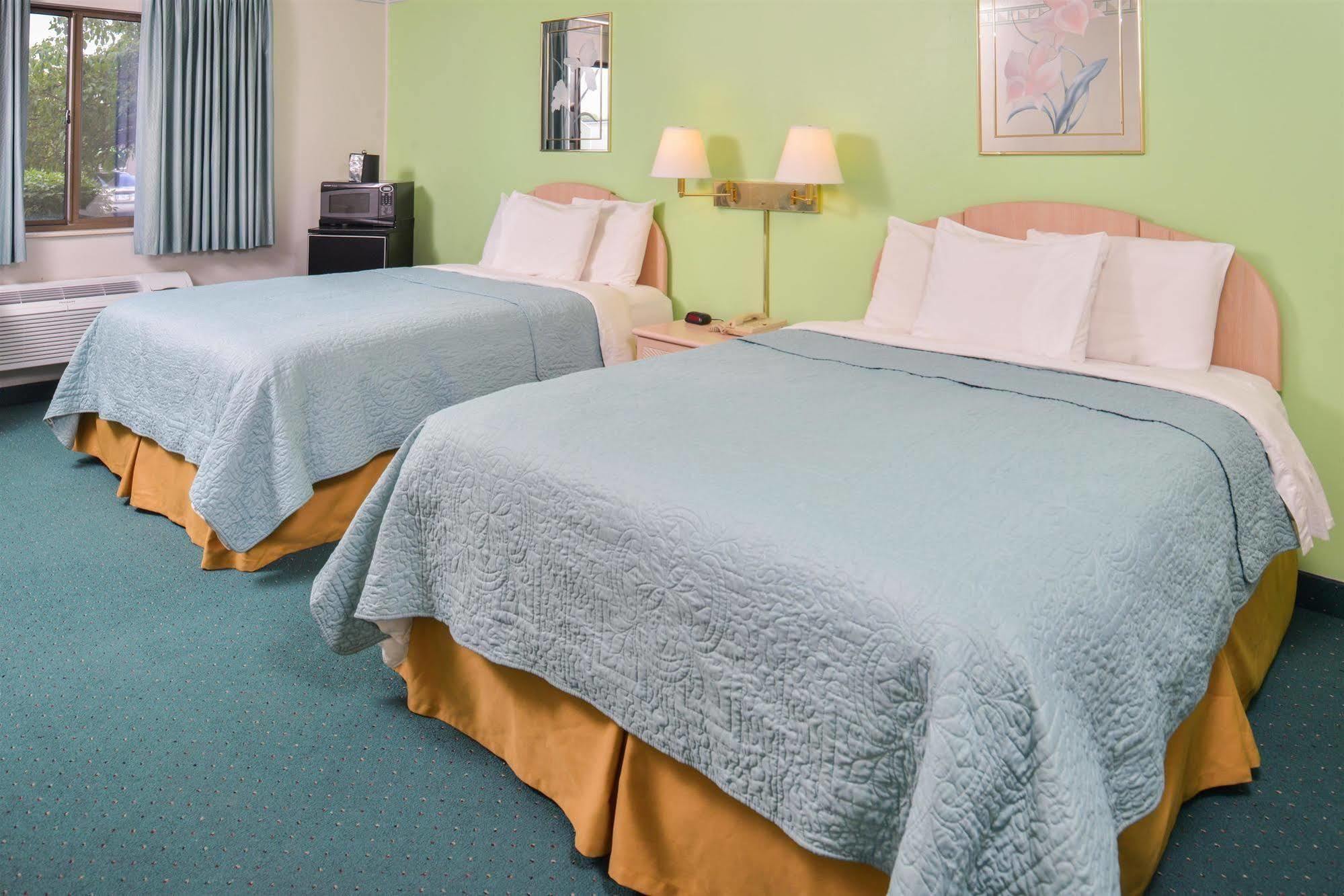 Americas Best Value Inn & Suites - Bluffton Esterno foto