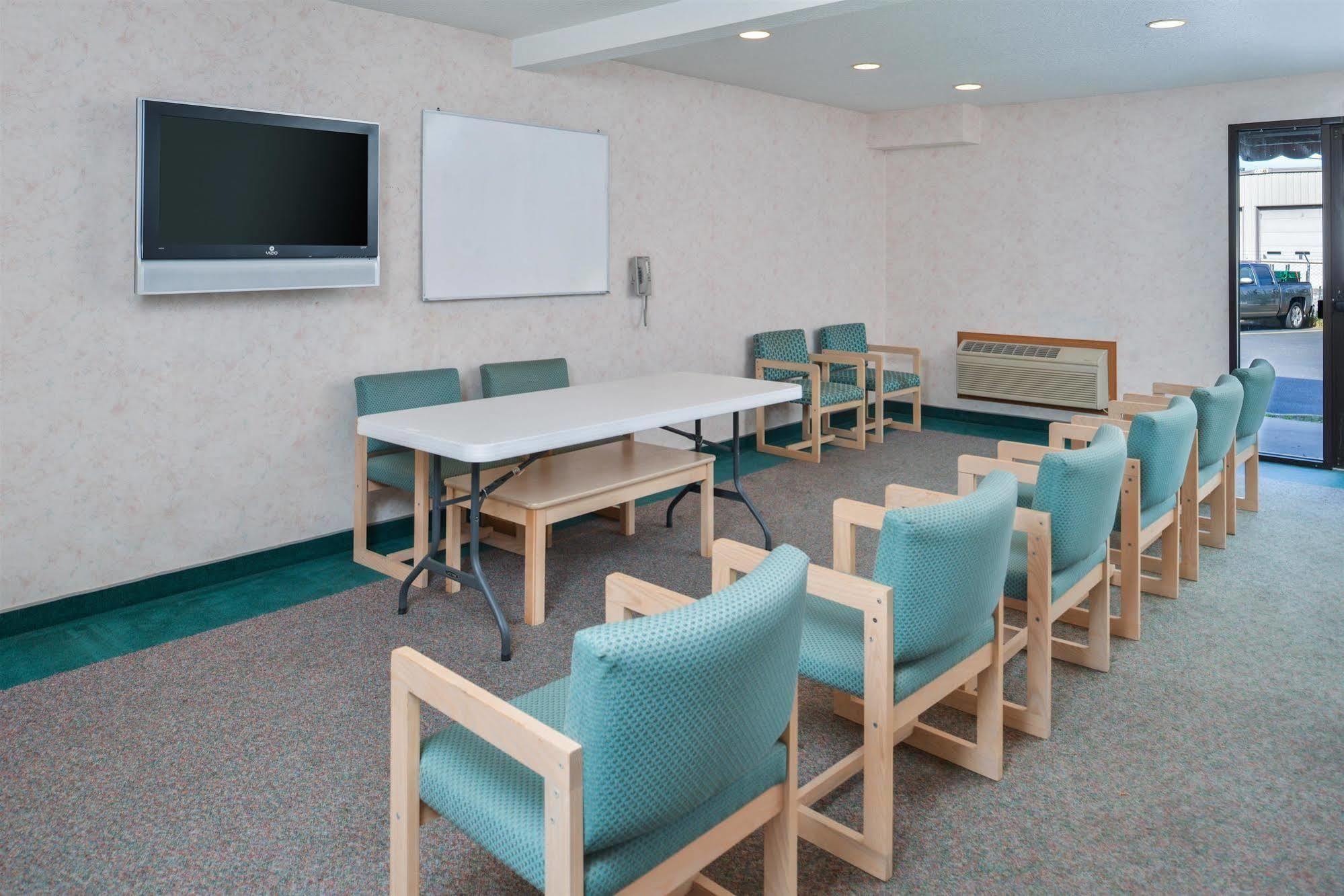 Americas Best Value Inn & Suites - Bluffton Esterno foto